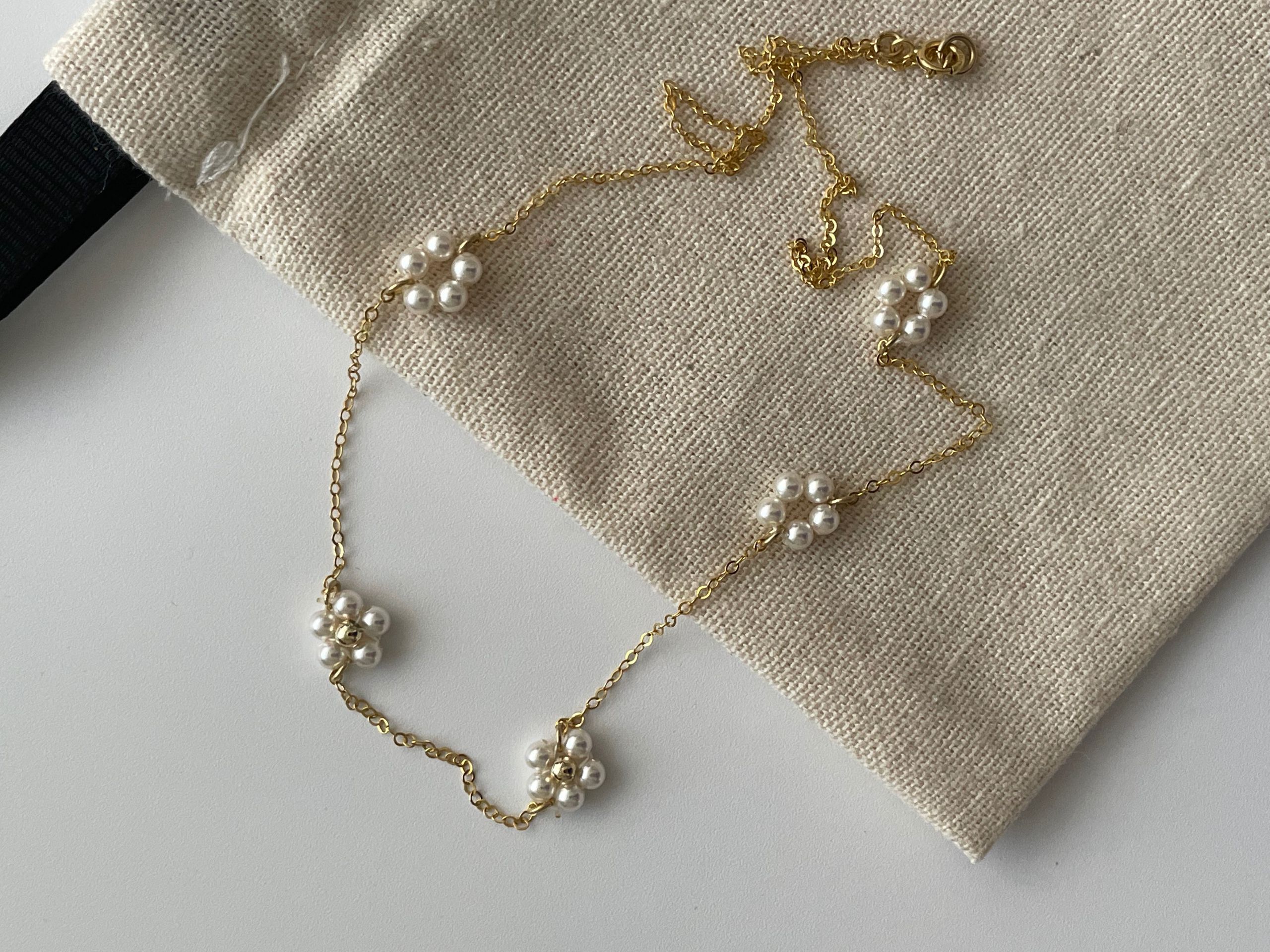 SmileBelle Daisy Pearl Necklace